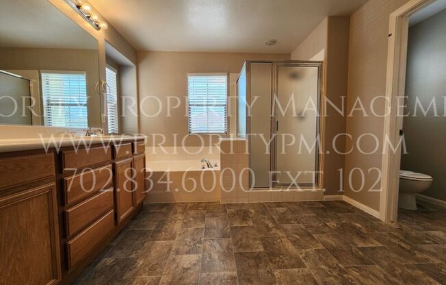 3 Bedroom, 2 1/2 BATH SPACIOUS!~Updated Paint/Flooring