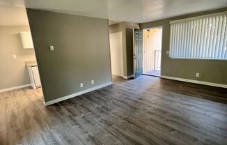 2 beds, 1 bath, 900 sqft, $1,800, Unit Unit 16