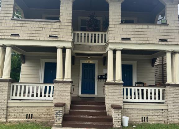 739 GENESEE ST
