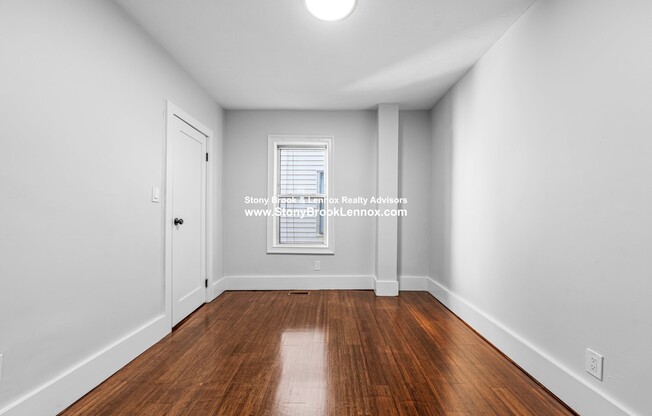93 W SELDEN ST