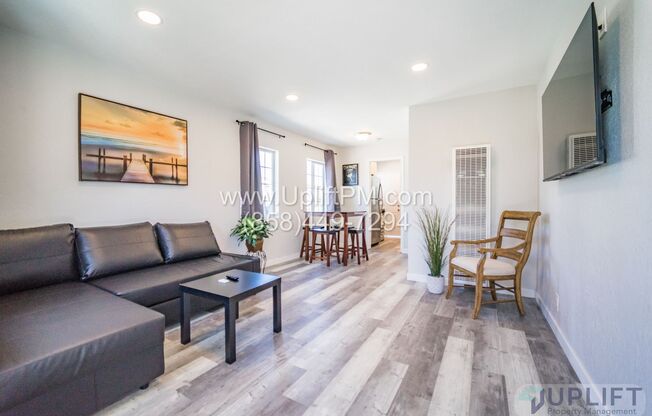 Swift Ave (4233-4239)