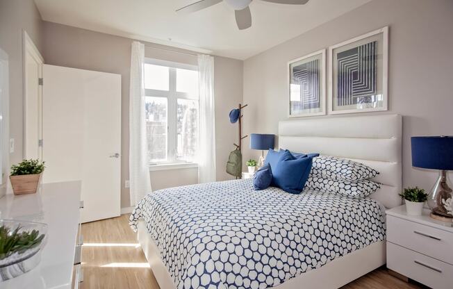 North Hollow Apartments Model Bedroom