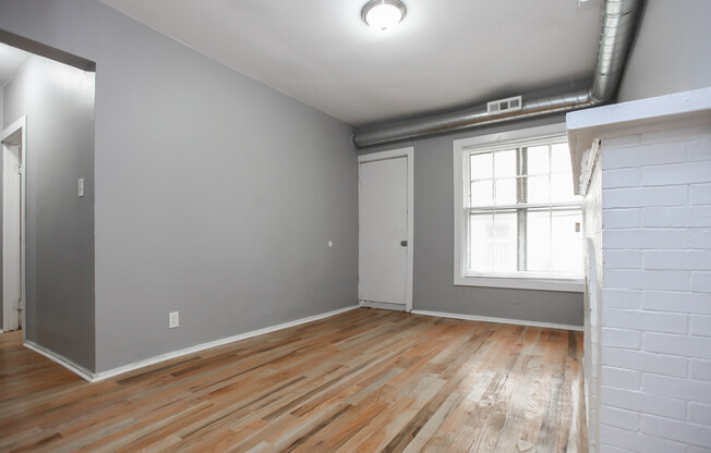 2 beds, 1 bath, 1,000 sqft, $1,510, Unit 4238 - 1W