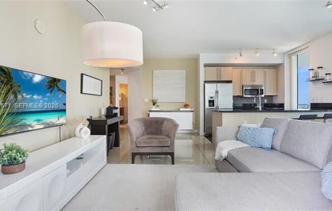 2 beds, 2 baths, $4,400, Unit # 3220 N