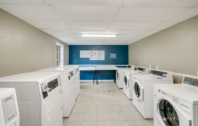 Laundry Room at Oakley Run in Smyrna, GA
