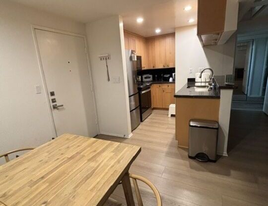 2 beds, 1 bath, 834 sqft, $3,600, Unit 534