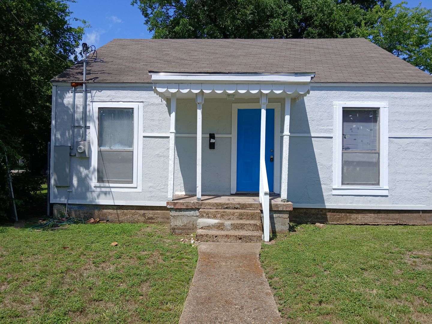 2 Bed 1 Bath One Story House in Dallas