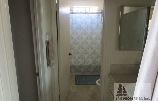 1 bed, 1 bath, 700 sqft, $2,250