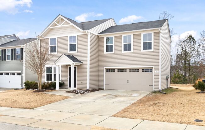 4 Bed, 2.5 Bath, 2 Car Garage Near Everything in Durham!