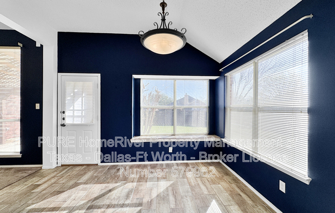 2300 GRANBURY DR