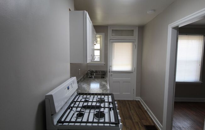 2 beds, 1 bath, 1,025 sqft, $1,575, Unit 1686