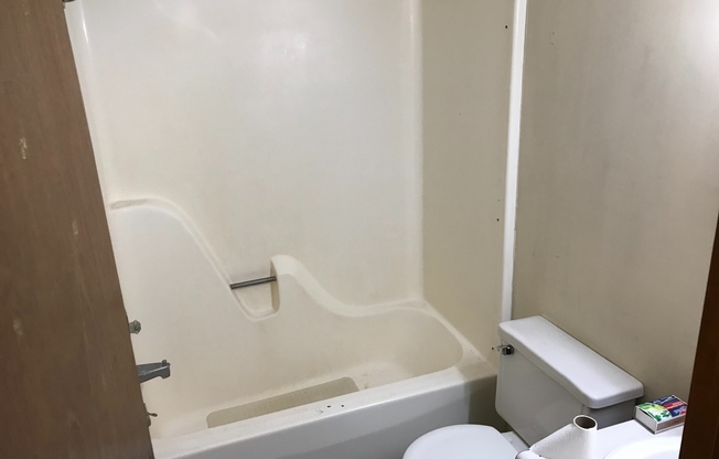 652-654 Pear Tree Circle