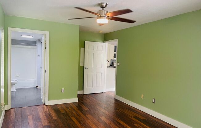 3 beds, 3 baths, $3,700, Unit # L 301