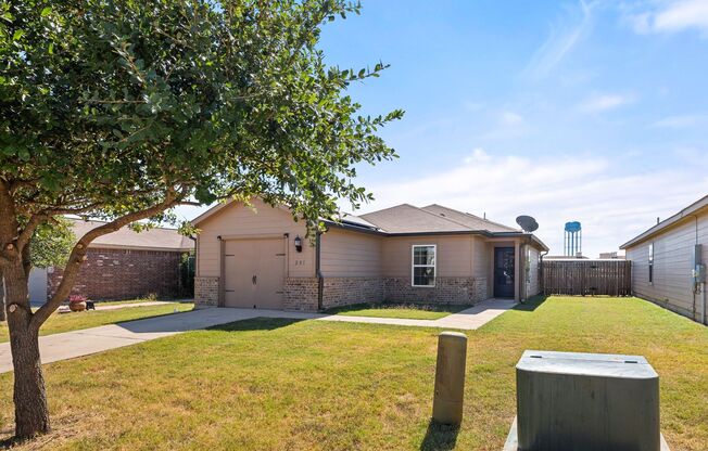 201 Johnston Ln Jarrell, TX. 76537