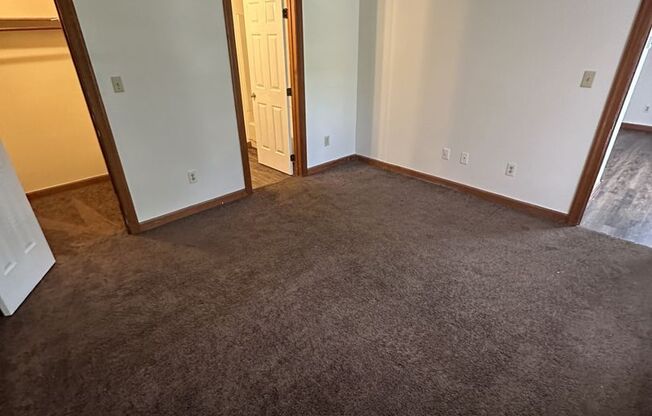 1 Bedroom 1 Bathroom Condo!