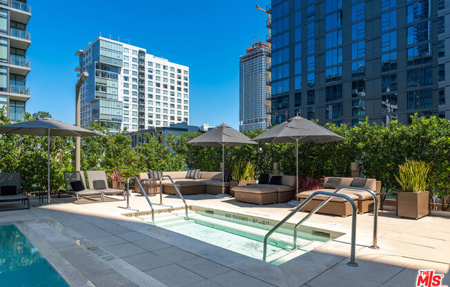 1 bed, 1.5 baths, 1,390 sqft, $4,200, Unit 1407