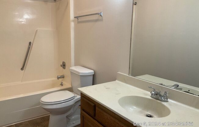 2 beds, 1.5 baths, 1,075 sqft, $1,450, Unit 09116-C