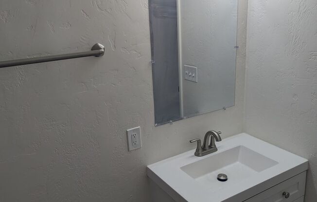 1 bed, 1 bath, 500 sqft, $999, Unit 6101