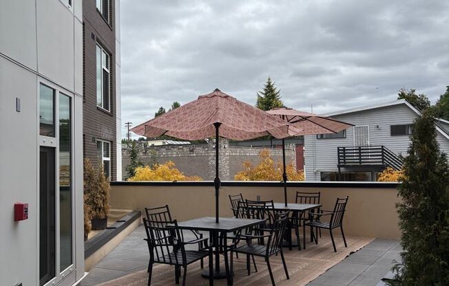 Studio, 1 bath, 252 sqft, $1,050, Unit 606