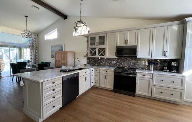 816 BELVILLE BLVD
