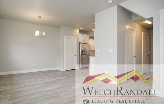 3 Beds 2.5 Baths Beautiful Townhome in West Haven!