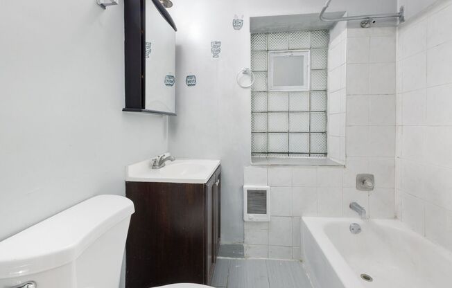 1 bed, 1 bath, 408 sqft, $1,895, Unit 305