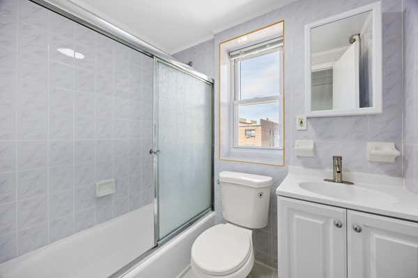 3228 47 ST