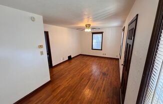 2 beds, 1 bath, $795