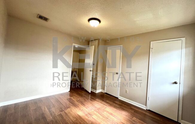 2 beds, 1.5 baths, $975