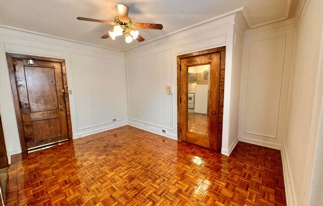 Studio, 1 bath, 300 sqft, $1,375, Unit 530-612