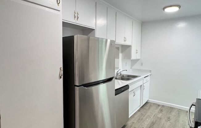 1 bed, 1 bath, 850 sqft, $1,875, Unit 6210-214