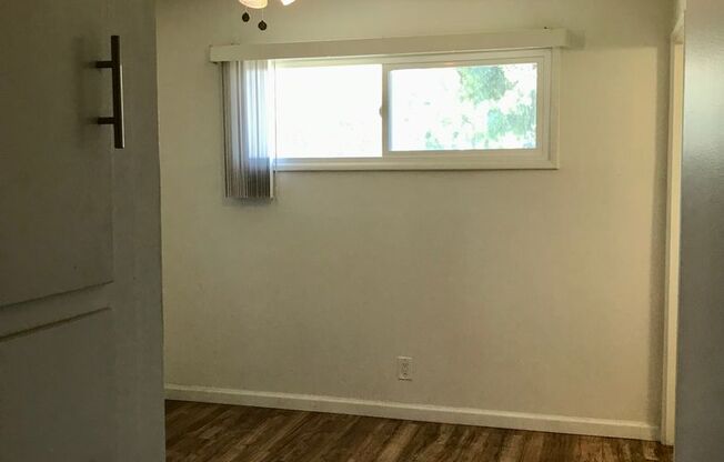 1 bed, 1 bath, 460 sqft, $2,100, Unit E