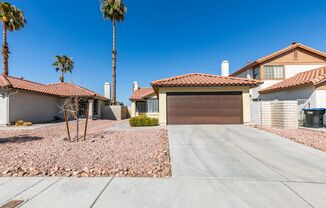 Beautiful 3-Bedroom, 2-Bathroom Home in Henderson with a Private Yard