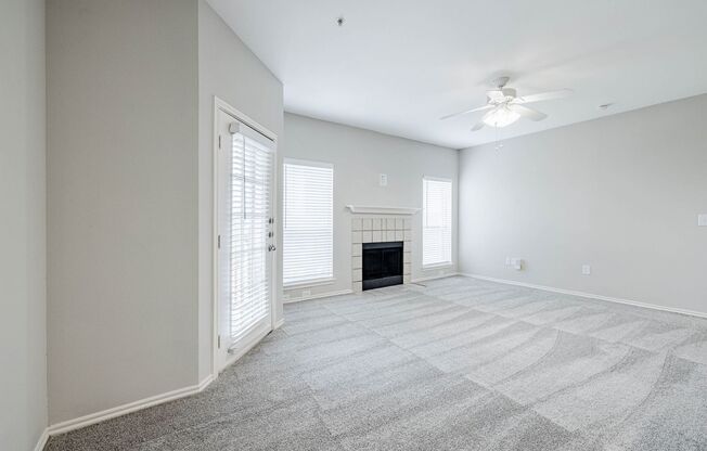 2 beds, 2 baths, 1,003 sqft, $1,827, Unit 0322