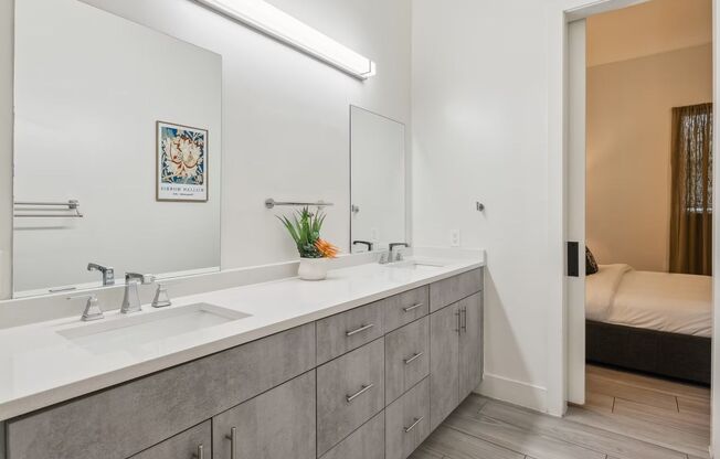 1 bed, 2 baths, $1,799, Unit 416