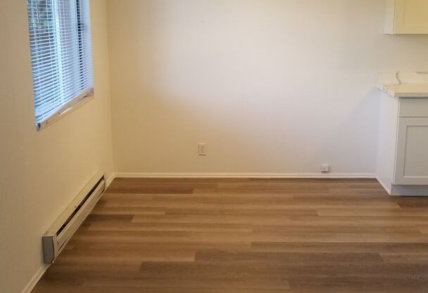 2 beds, 1 bath, $1,995, Unit 1