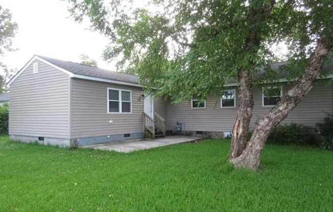 4 beds, 2 baths, $2,250