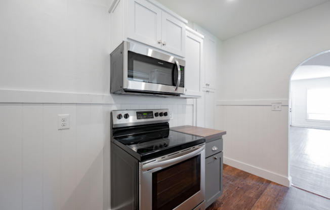 3 beds, 1 bath, $1,695