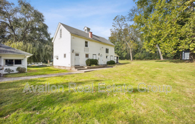 740 RIV RD