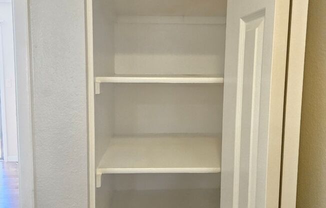 2 beds, 2.5 baths, $1,750, Unit Unit 160