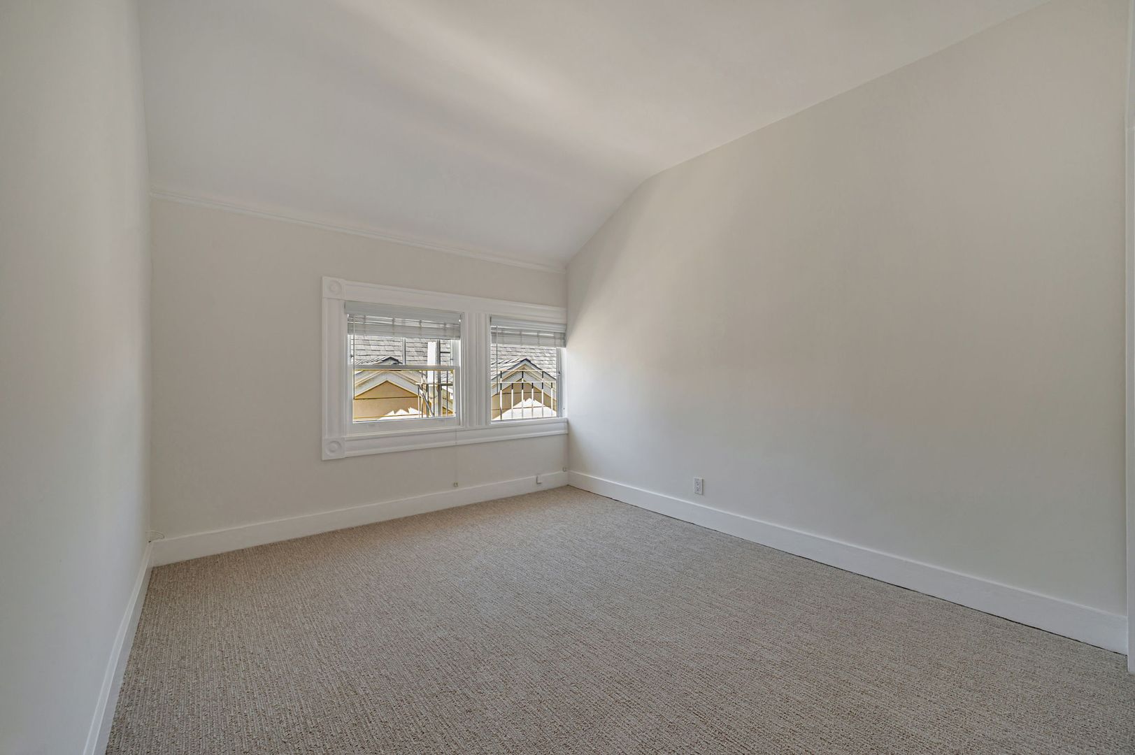 Washington Street 2277