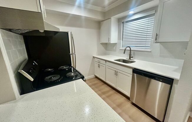 2 beds, 1 bath, 856 sqft, $1,799, Unit WIL-115