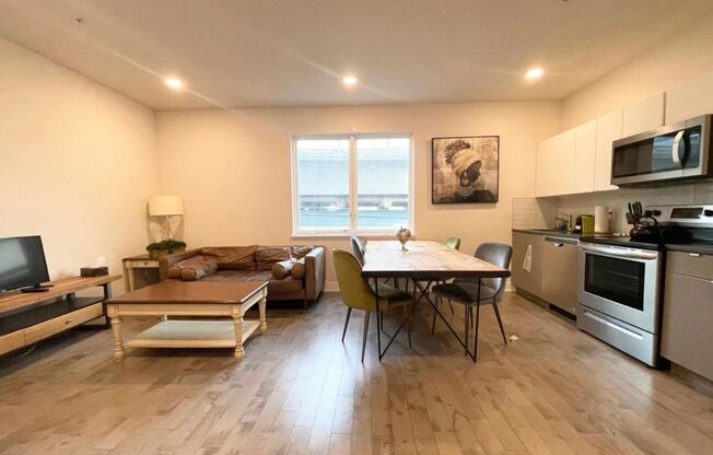 1 bed, 1 bath, 750 sqft, $1,600, Unit Unit 3