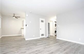 2 beds, 1 bath, 925 sqft, $2,495, Unit 16