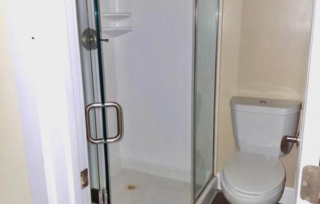 2 beds, 2 baths, 1,056 sqft, $3,900, Unit 532