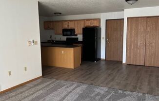 2 beds, 1 bath, 1,008 sqft, $1,175, Unit 629 - 14