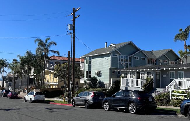 Furnished 2 bedroom in Carlsbad Village, Ocean View 1/2 block to the beach