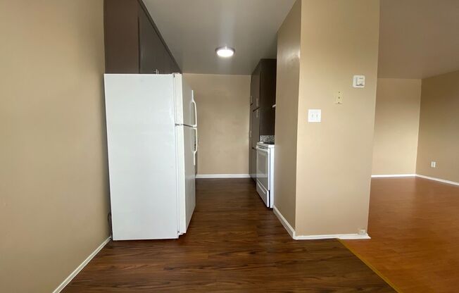 1 bed, 1 bath, 700 sqft, $1,645, Unit 302