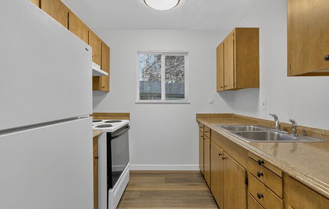 2521 NW Savier
