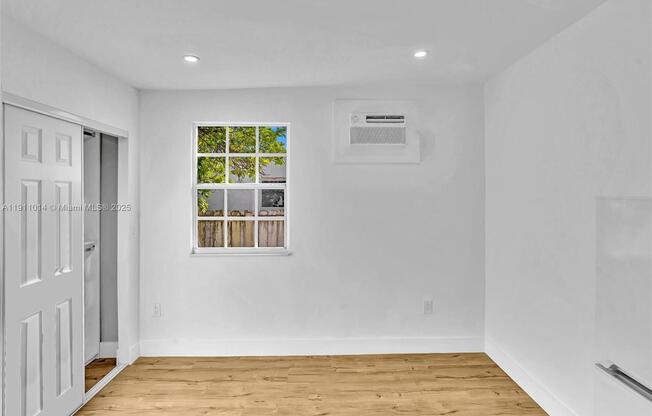 1623 NORTHWEST 16 TERRACE